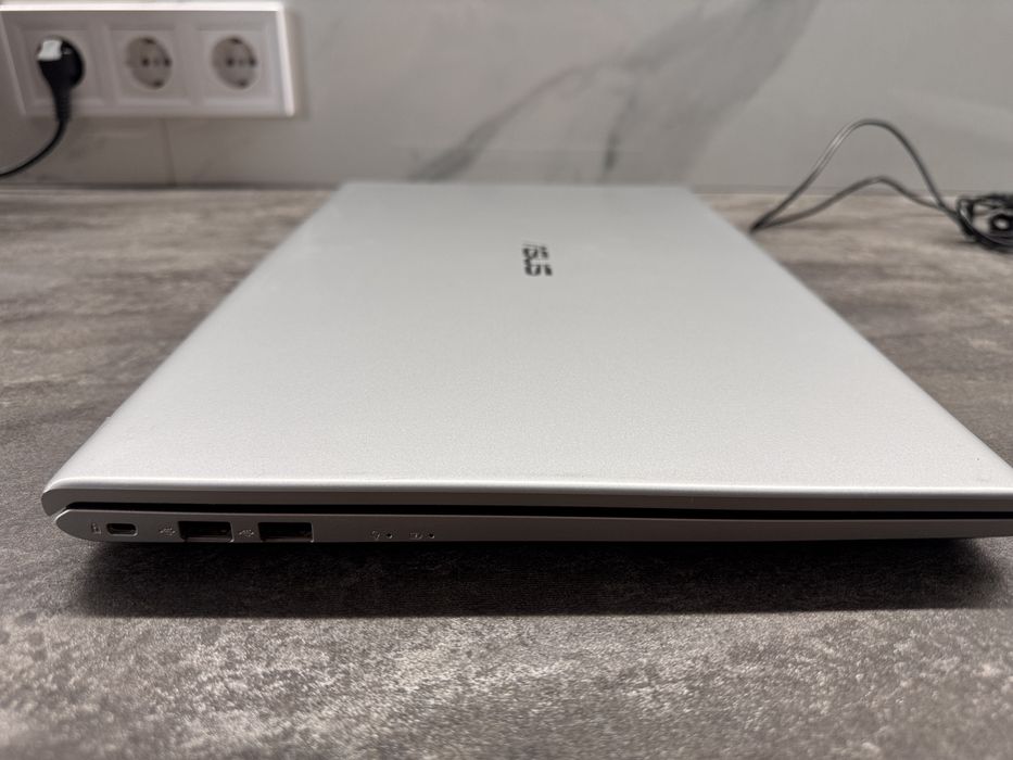 Ноутбук Asus X712FB