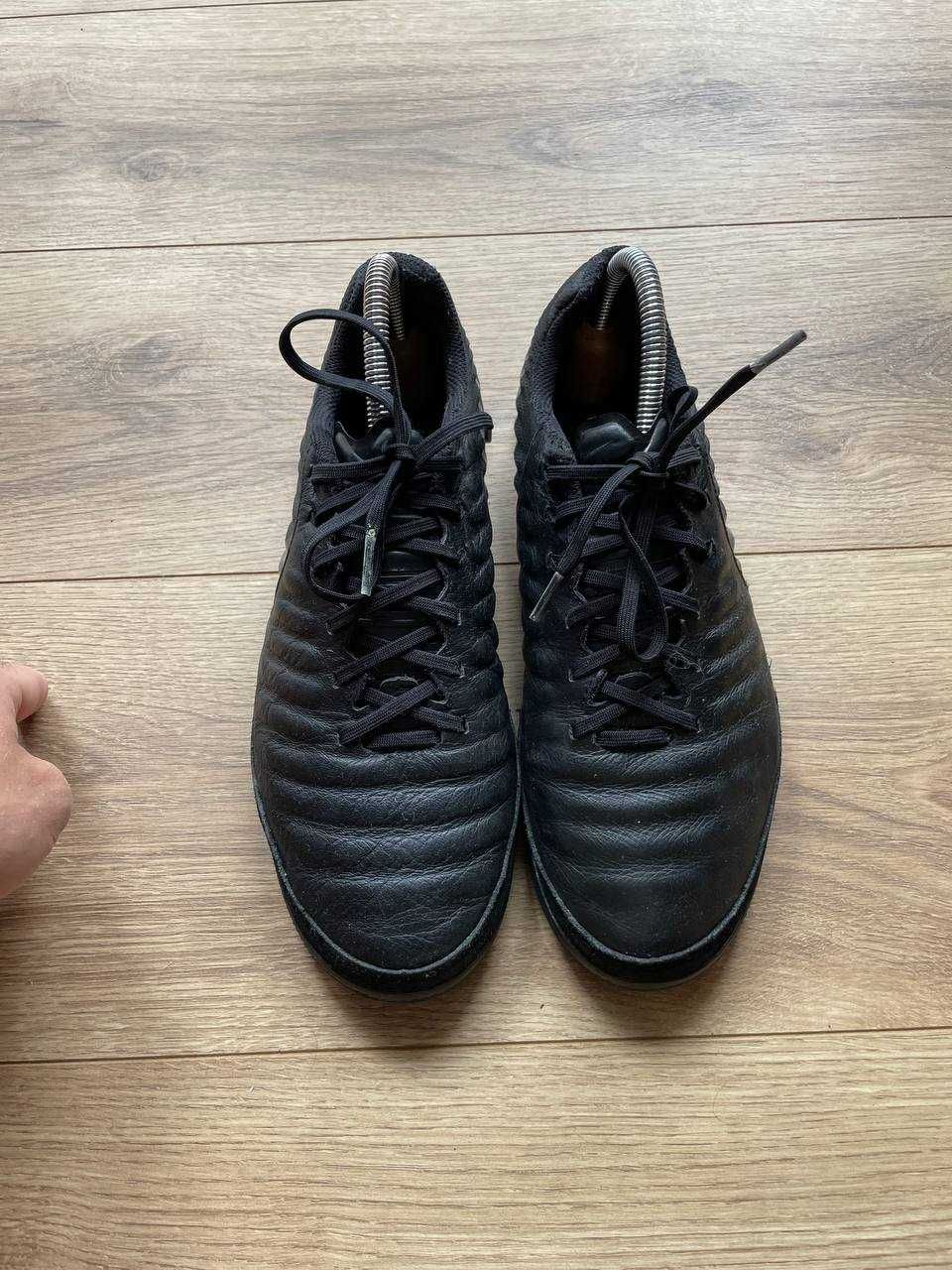 Чоловічі футзалки фірми Nike Tiempo Lunar Legend VII Pro Оригінал