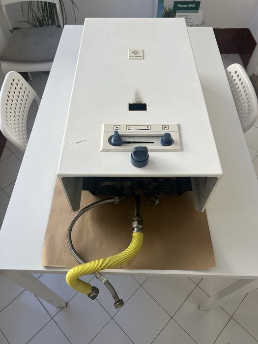 Esquentador a gas butano em prefeito funcionamento