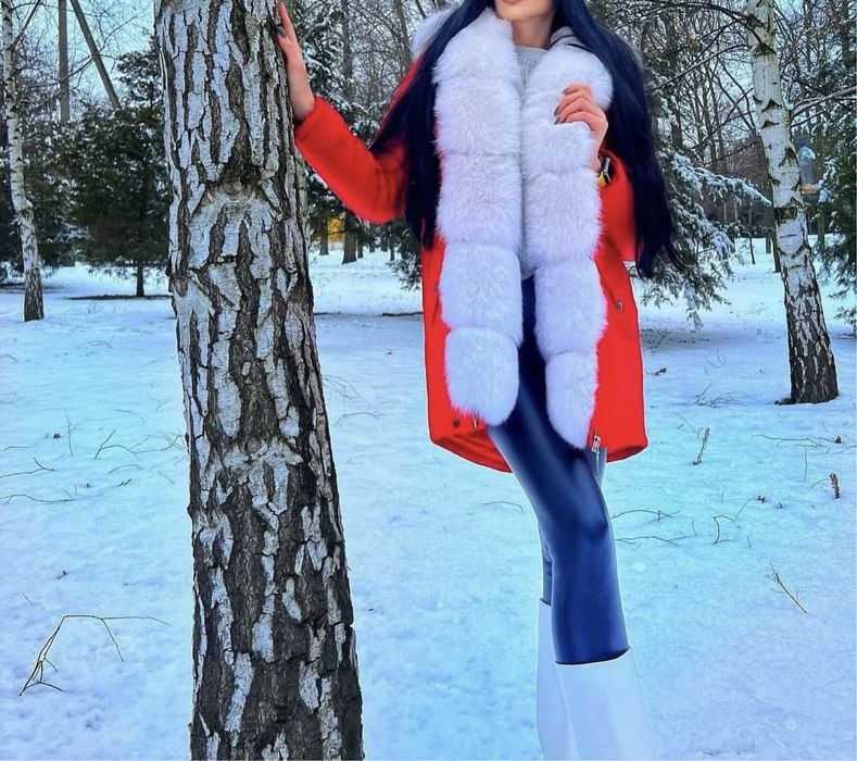 Парка женская красная натвр мех