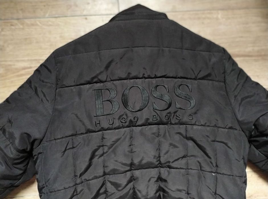 Hugo boss- sliczna kurtka czarna- 134 - 10 l bomberka