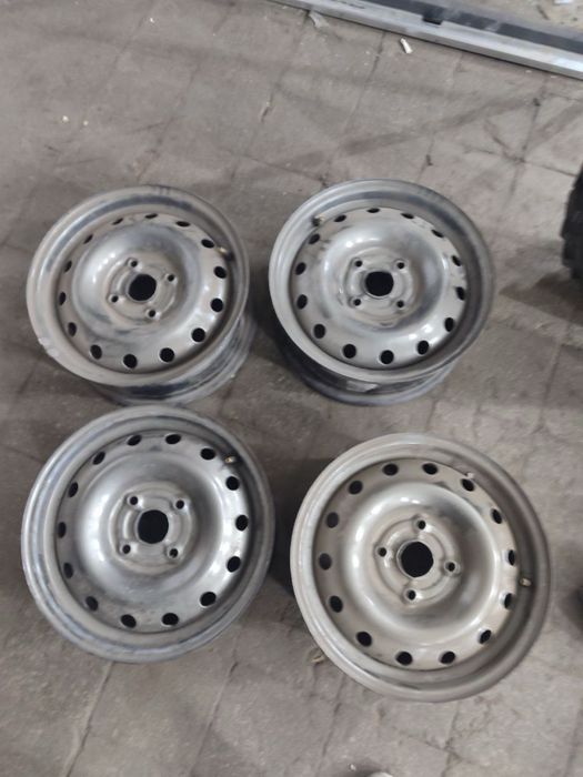 Продам РЕЗИНУ ДИСКИ разного размера