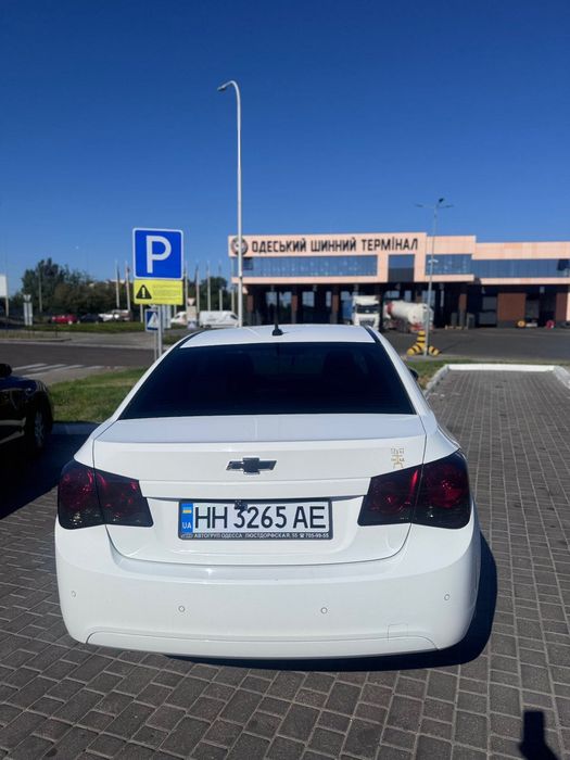 Шевроле Круз 2012 года