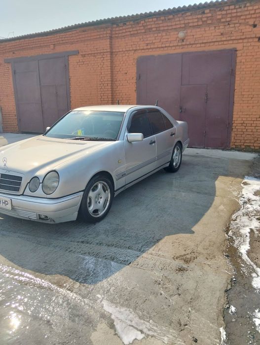 Продам мерседес в гарному стані.