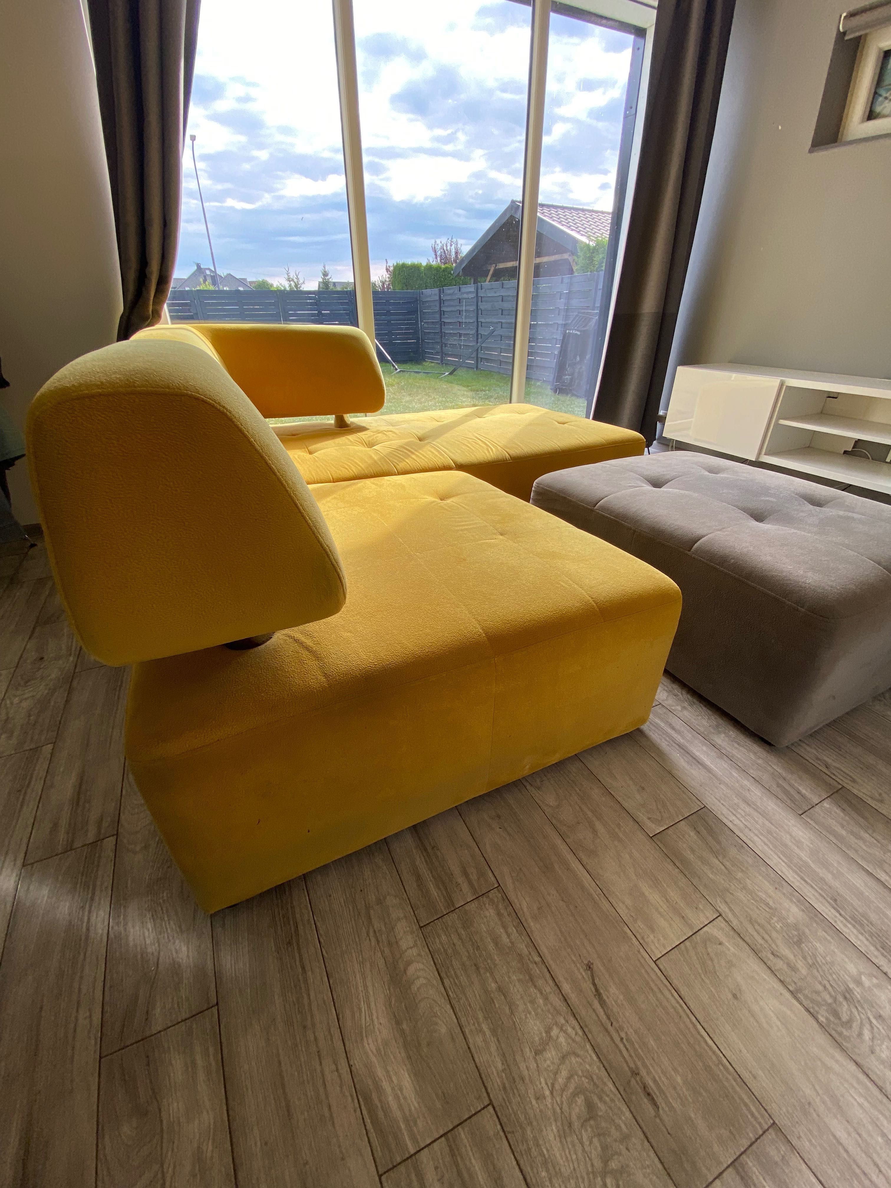 Sofa narożnik + podnóżek do kompletu