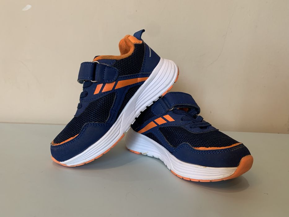 Дитячі кросівки 23-24 розмір