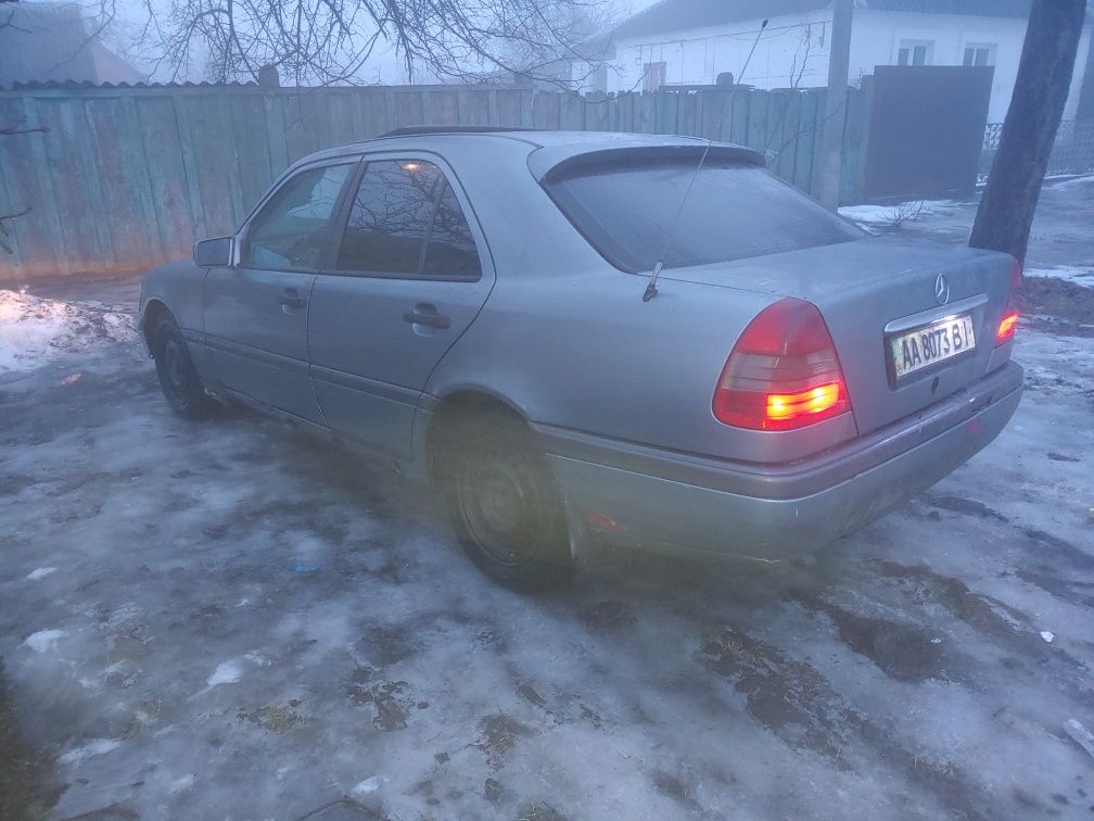 Продам-обмен Mercedes-Benz W202 C200