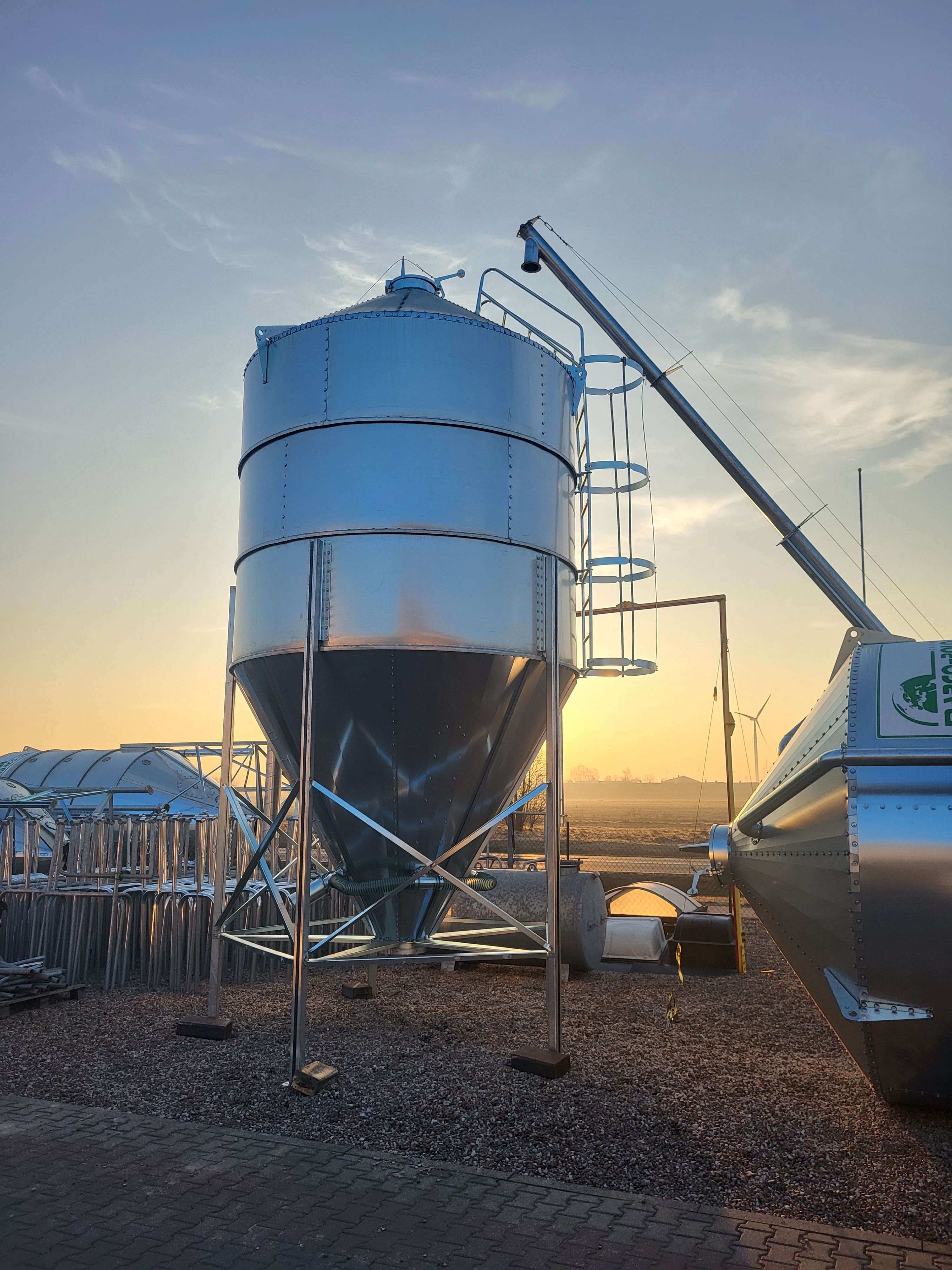 Silos zbożowy paszowy 30ton 45,3m3 nowy Marco-Polo