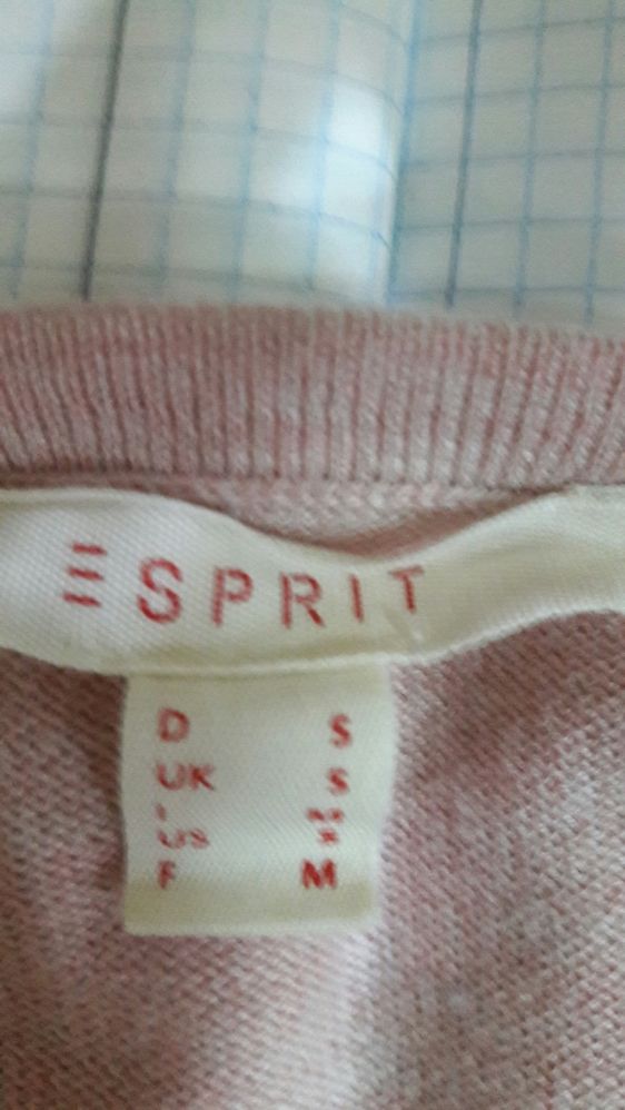 Ніжна кофтинка Esprit