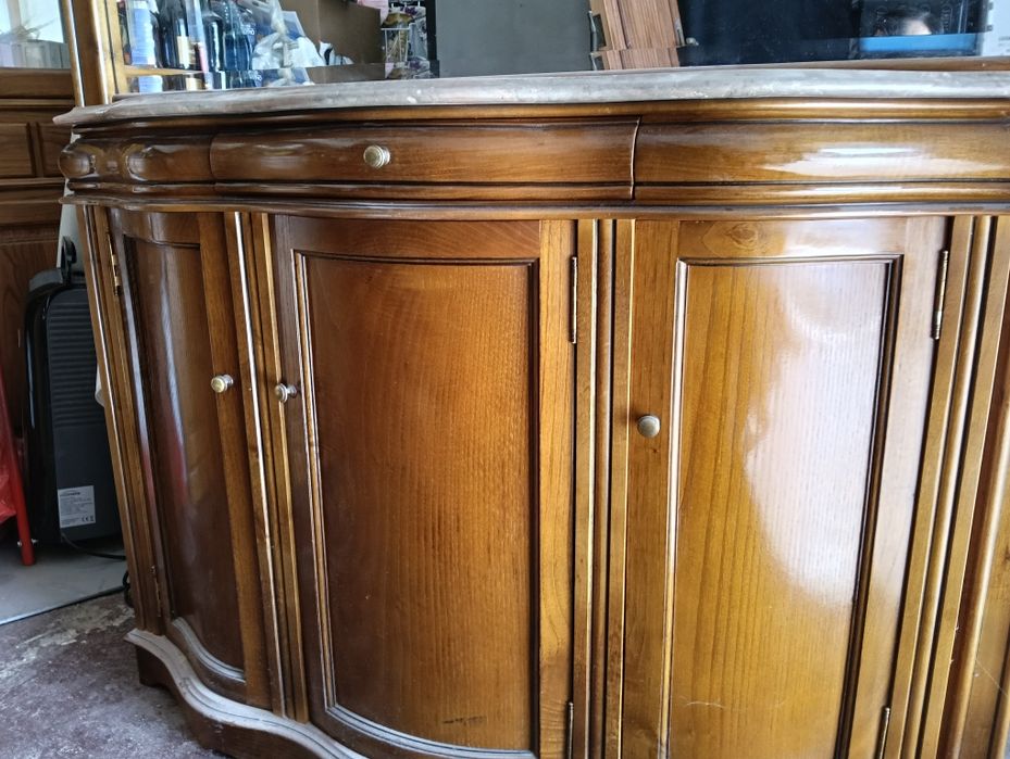 Sapateira em madeira maciça