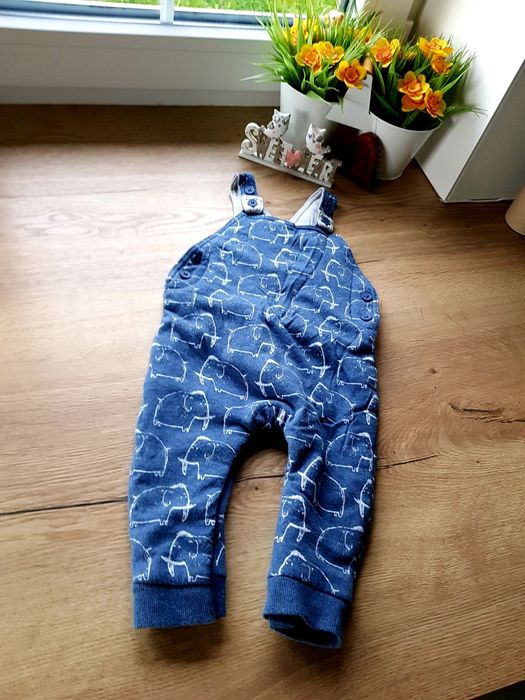 Spodnie ocieplane George na szelkach dla chłopca  roz.74 z Uk.