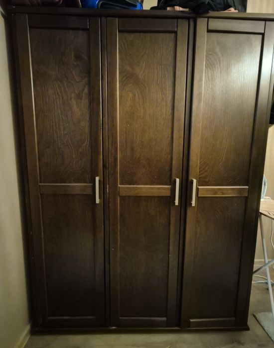 Szafa drewniana ciemna