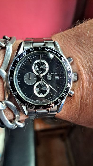 Relógio cronógrafo em aço.