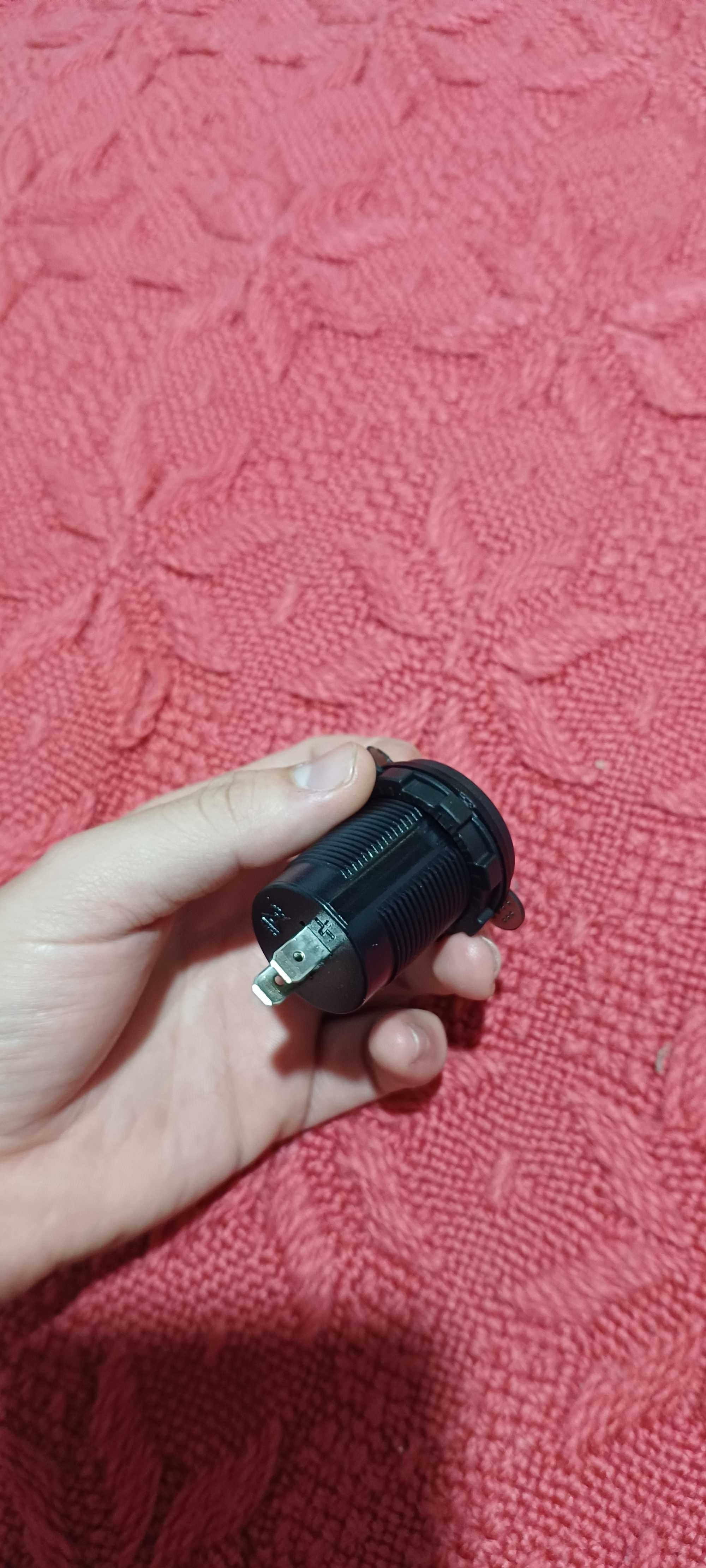 Tomada dupla usb para motos