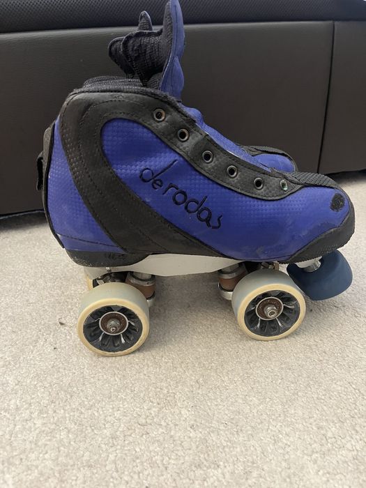 Patins Hóquei Derodas + Proteções Júnior – Conjunto Completo!