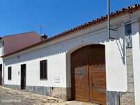 Moradia T5 para venda