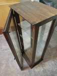 Movel vitrine em madeira