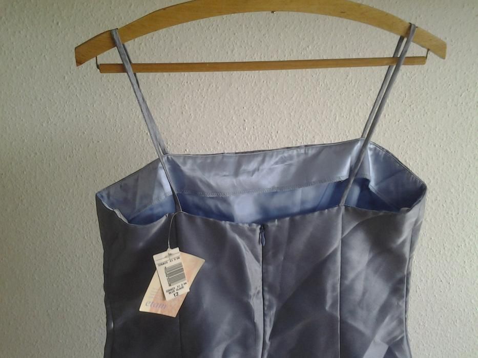 Eleganckie sukienki koktailowe, roz 40, nowe