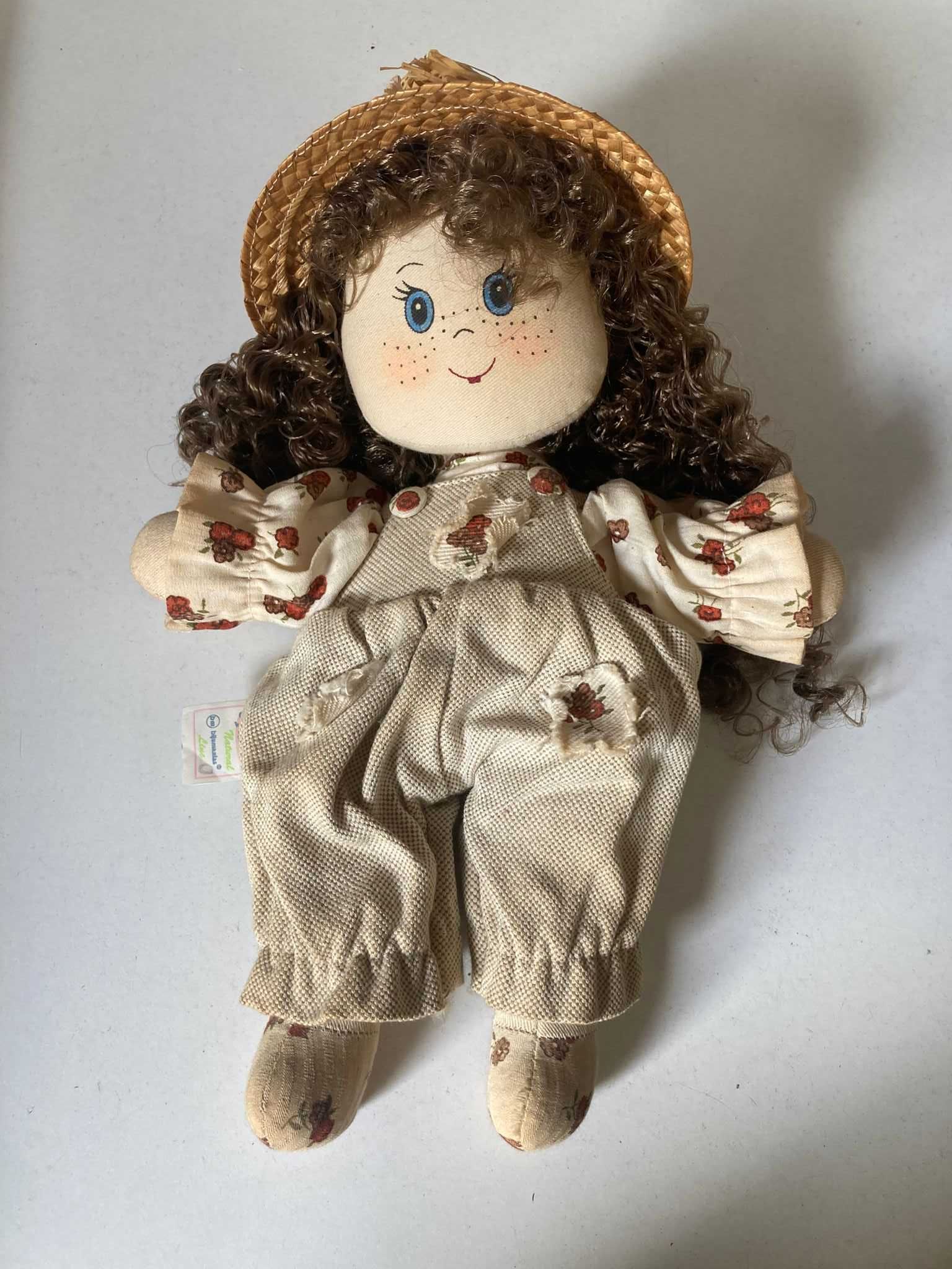 Boneca de Pano com Chapéu