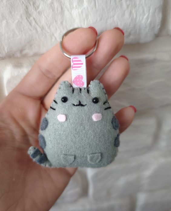 Pusheen wzór nr 2- kot, kotek, breloczek handmade