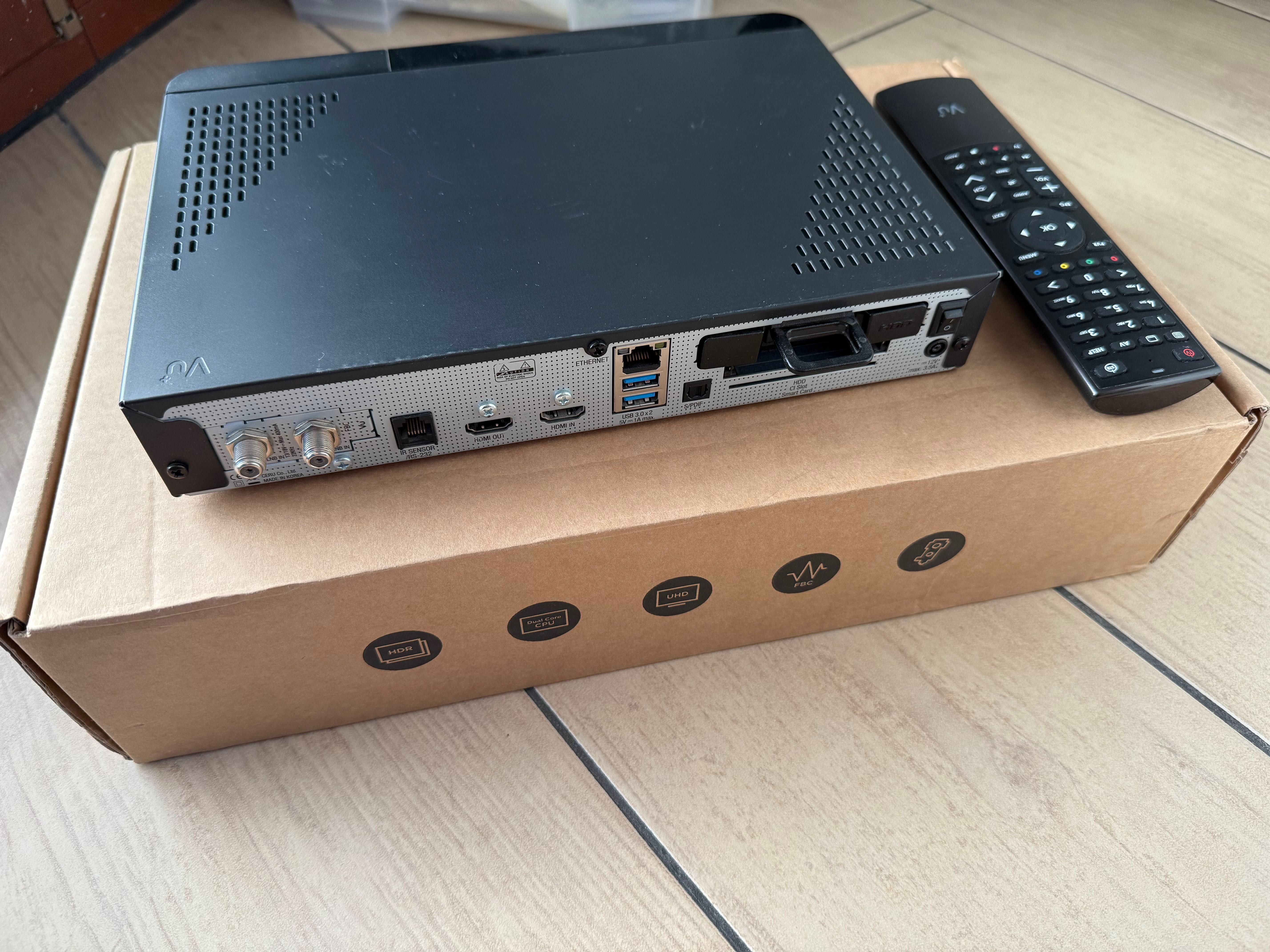 Sprzedam tuner dekoder TV Vu+ Uno 4K SE + dysk Seagate 1 TB