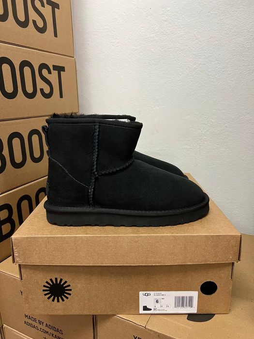 Уггі Чоловічі UGG Mini Black (Замша)