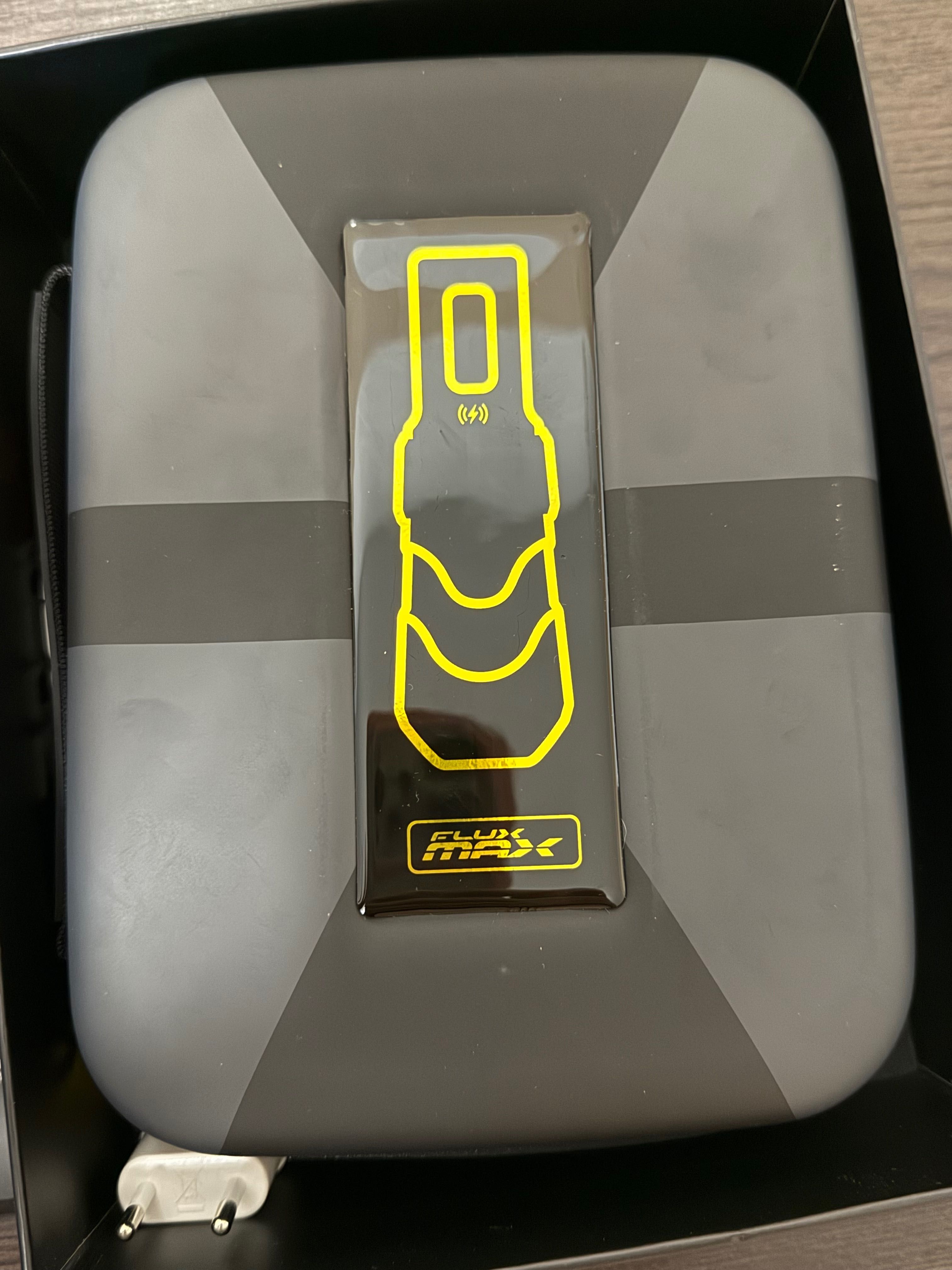Maquina tatuagem FluxMax 2.0 stealth com powerbolt ll