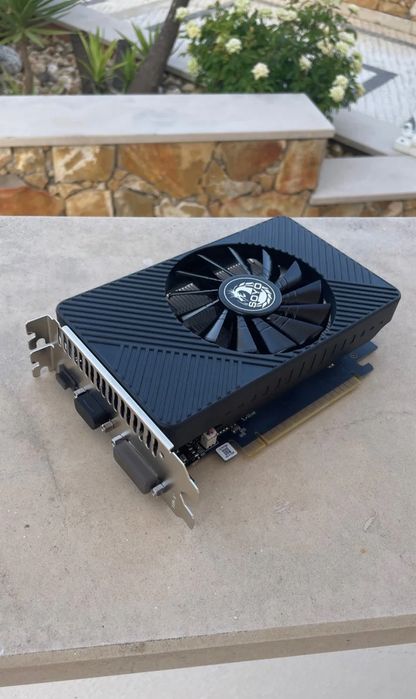 GeForce GTX 750 ti 4gb (Soyo)