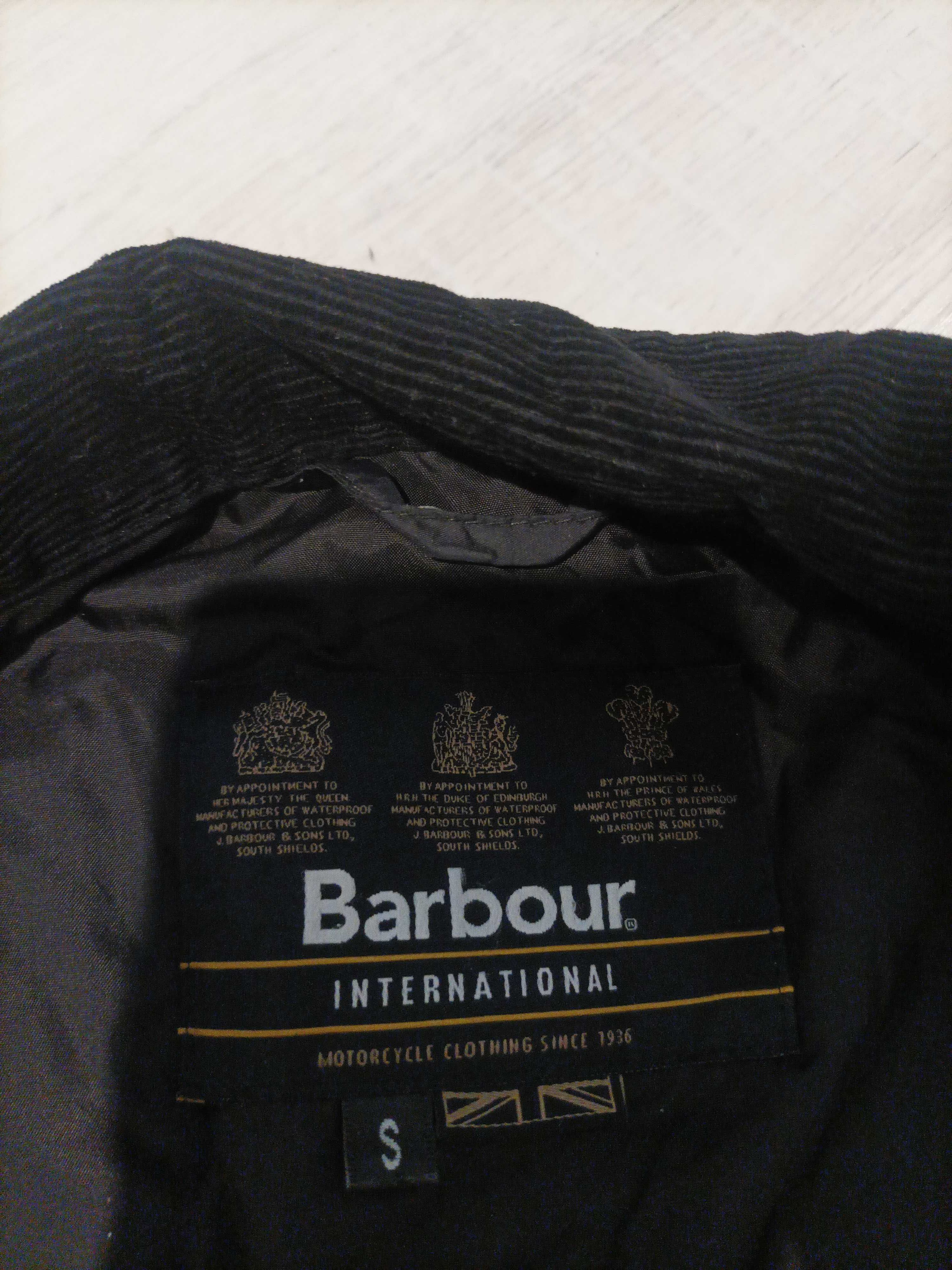 oryginalna kurtka Barbour autentyk lekka czarna markowa perełka