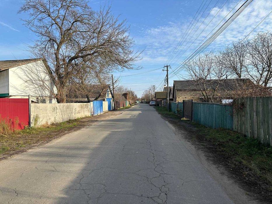 Продаж ділянки в центрі с.Микуличі. 32 сотки. Заведено світло.ID:88