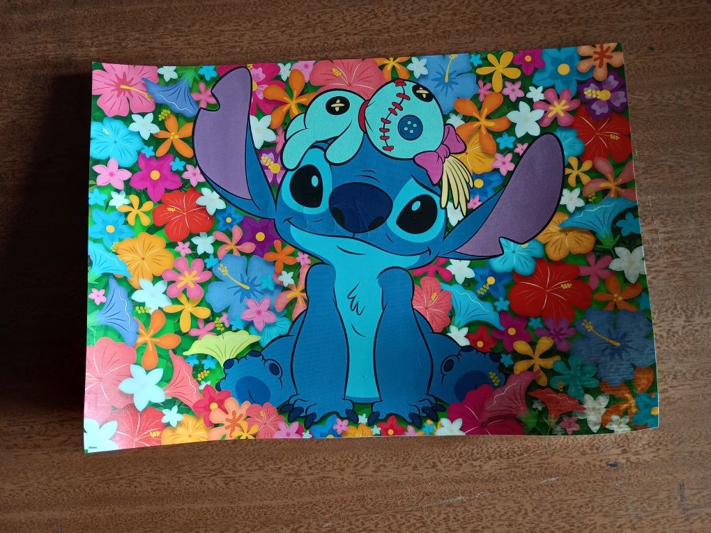 Puzzle ułożone 1000 elementów