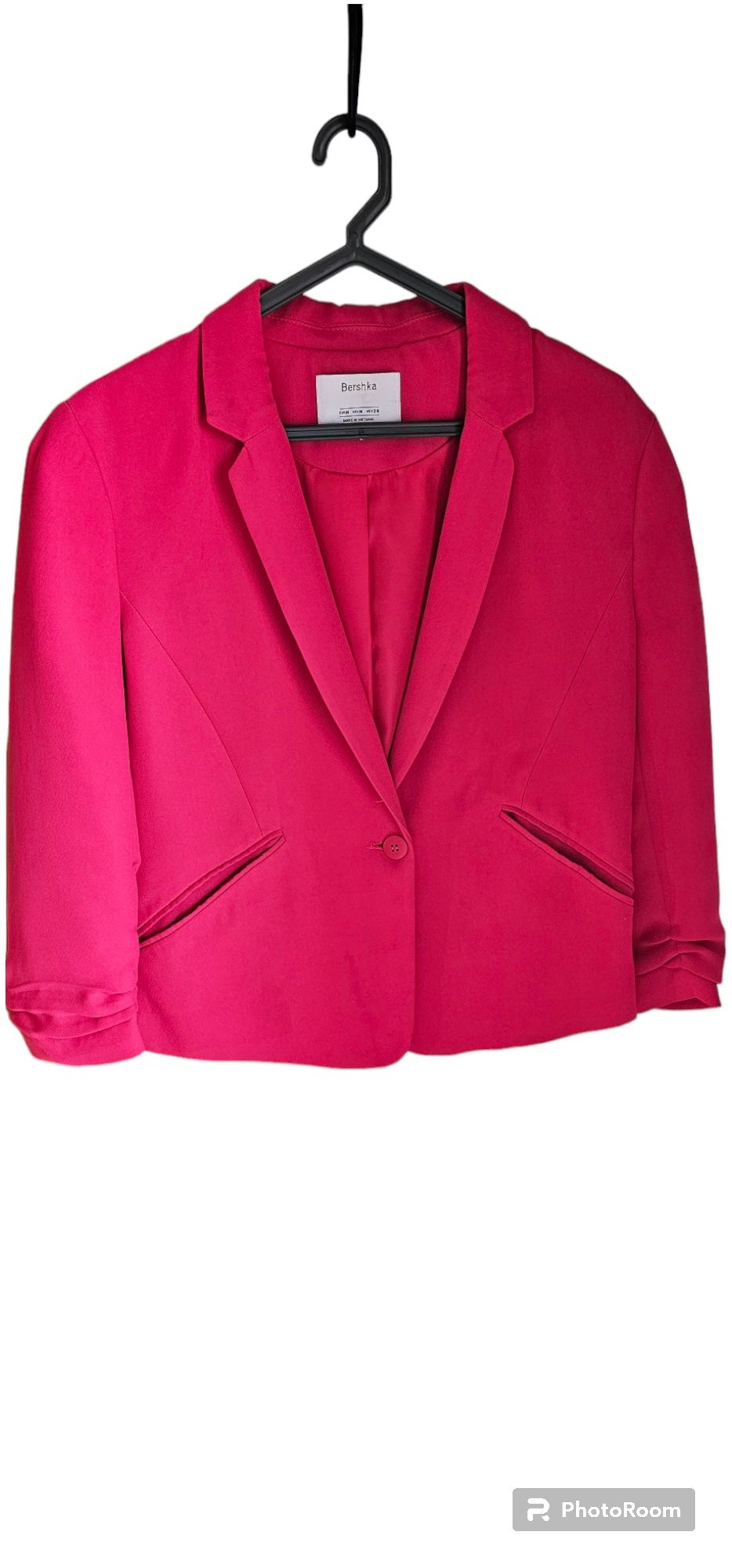 Blazer fucsia com manga arrepiada