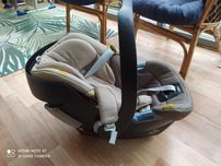 Nosidełko samochodowe  cybex + nosidełko ergonomiczne Ergobaby  GRATIS