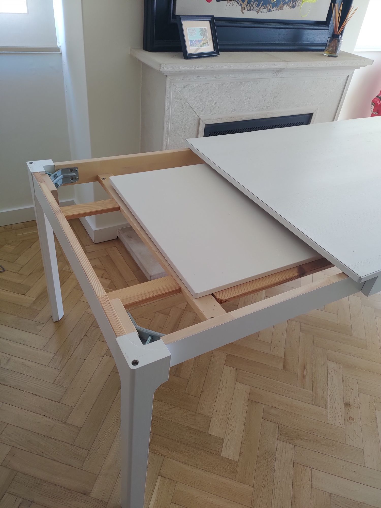 Mesa e 8 cadeiras