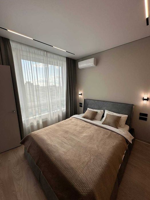 Оренда видової 1-кім квартири в ЖК "White Lines" вул. Васильківська 1