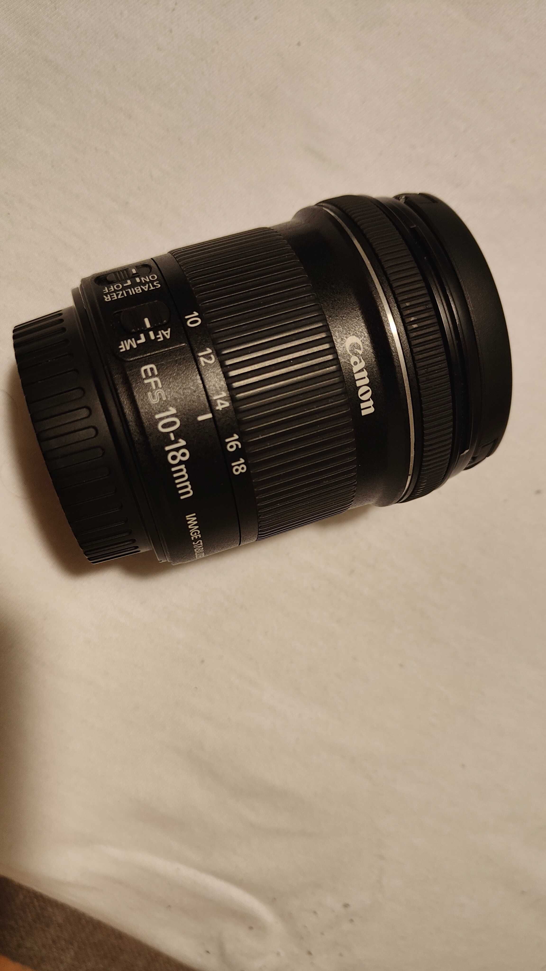 Canon EOS R50 + 2 obiektywy + adapter EF-EOS R + akcesoria