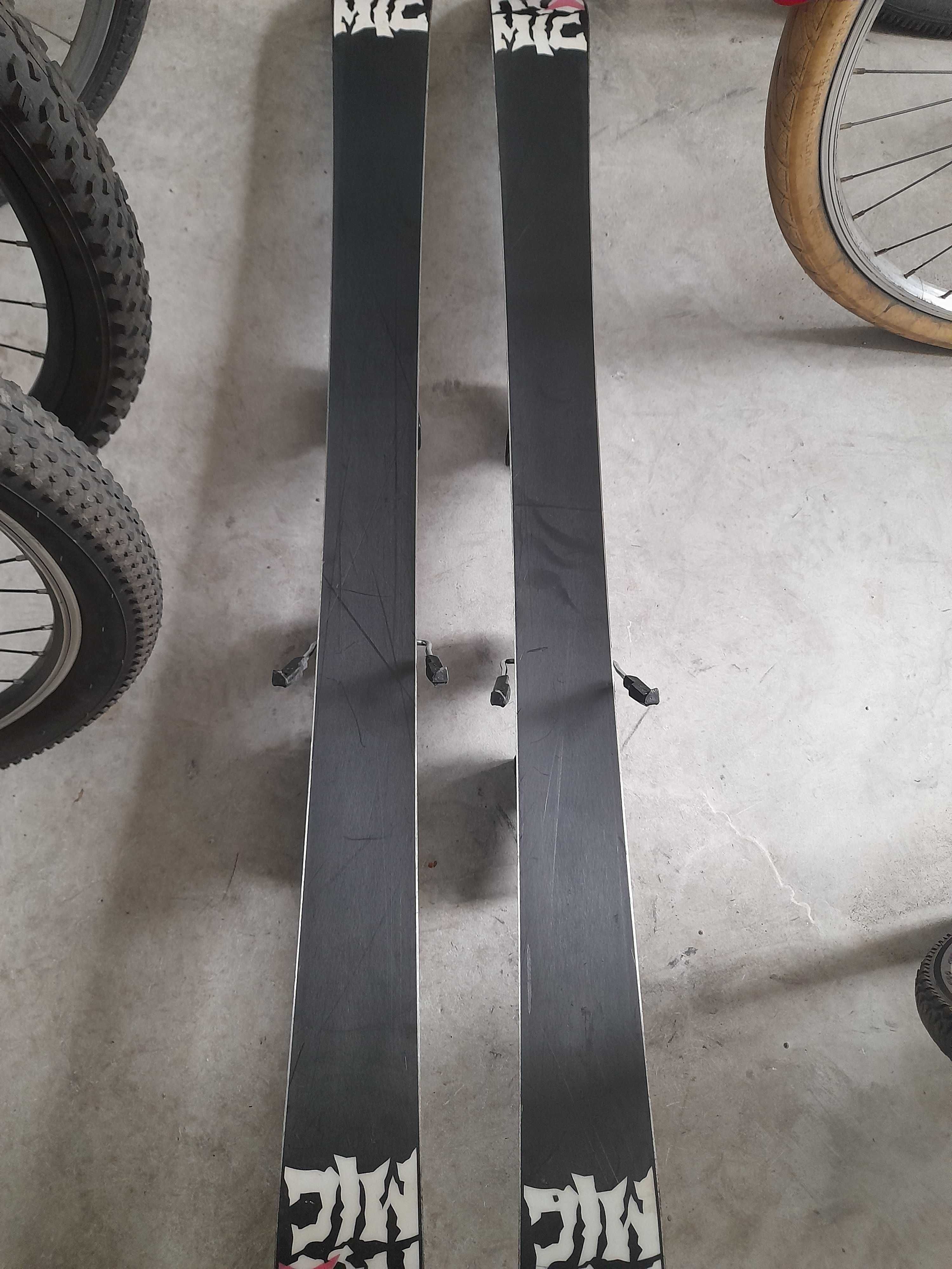 Narty Junior 130cm Atomic spike