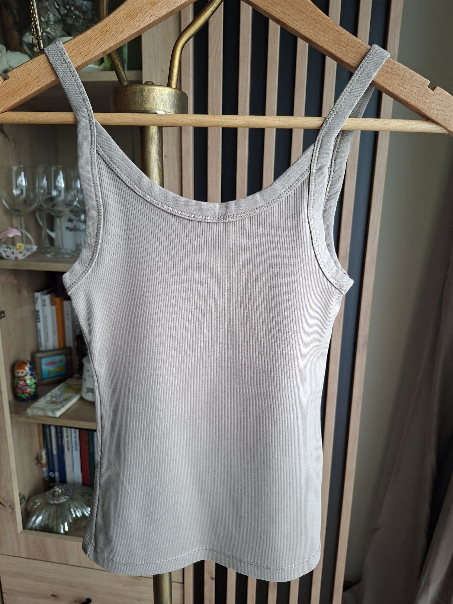 Top bluzka bez rękawów H&M 36 S kolor latte cappuccino