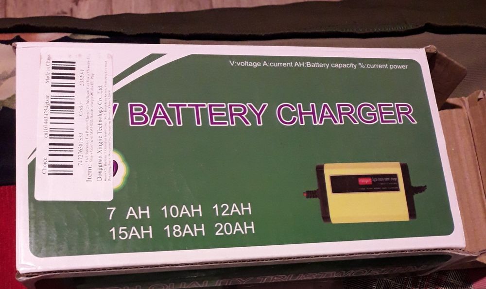 Зарядний пристрій для авто 12В