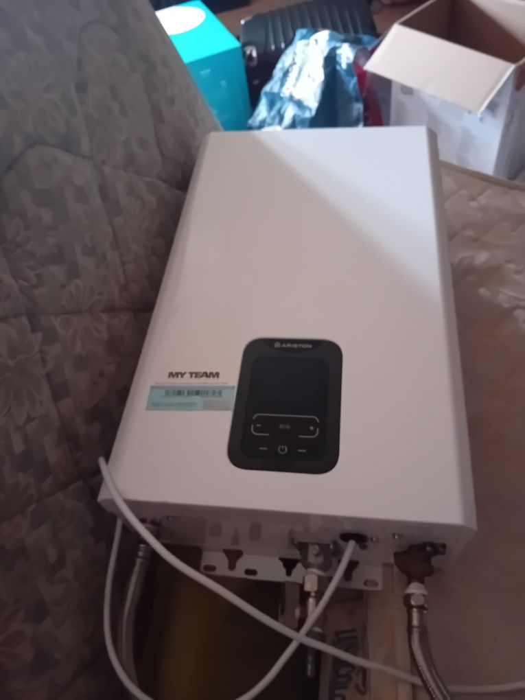 Esquentador semi novo