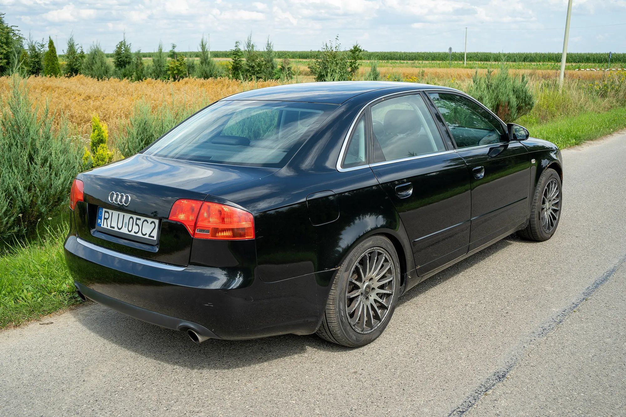 Audi A4 Audi A4 B7 1.8T sedan manual 2006 | niesprawny | do naprawy | jeździ