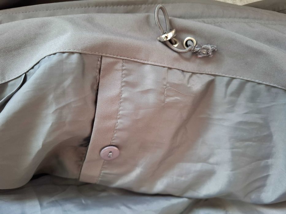 Kurtka damska przeciwdeszczowa