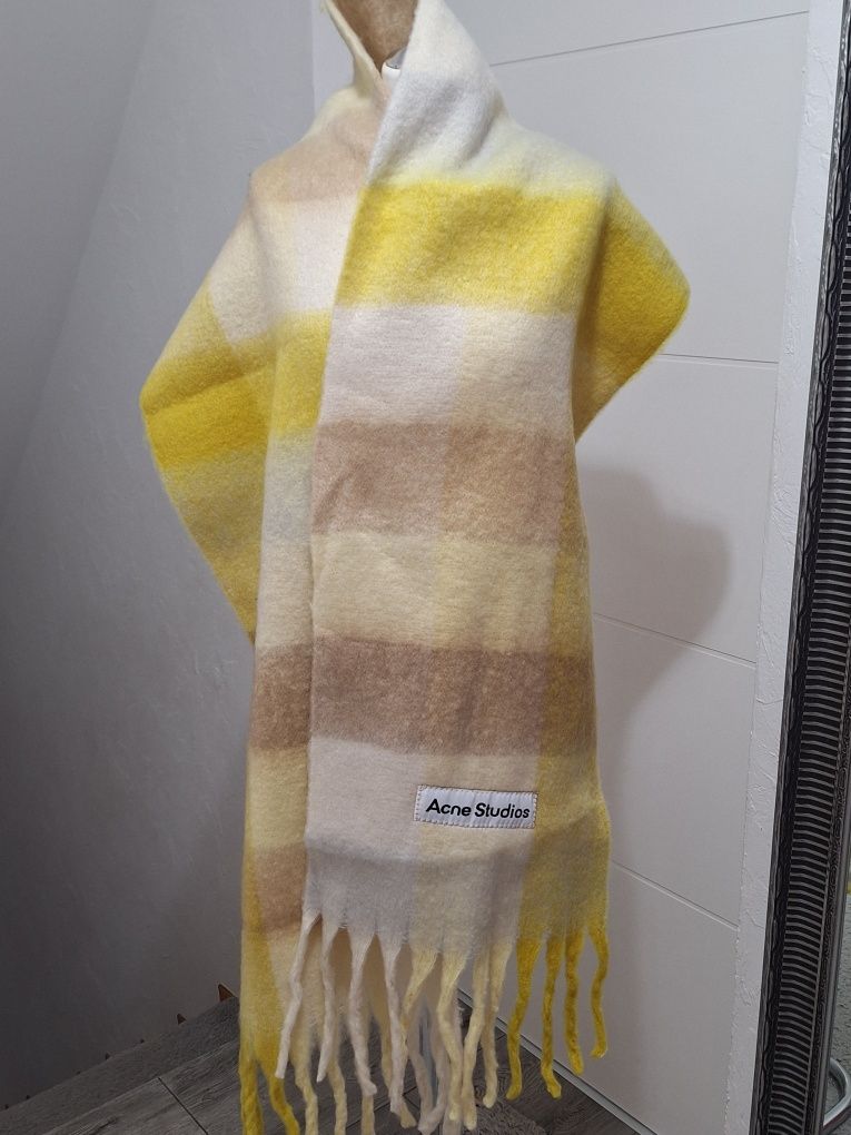 Acne studios szalik