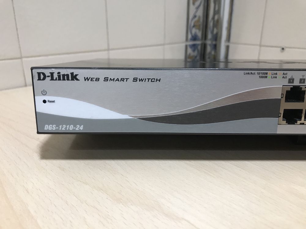 Switch D-Link 24 portas PoE 1000Mbps Managed