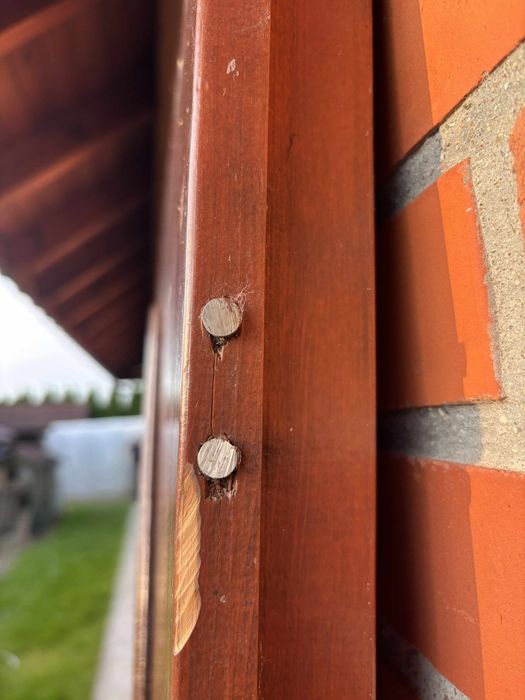 Masywne Drzwi drewniane wejściowe zewnętrzne prawe