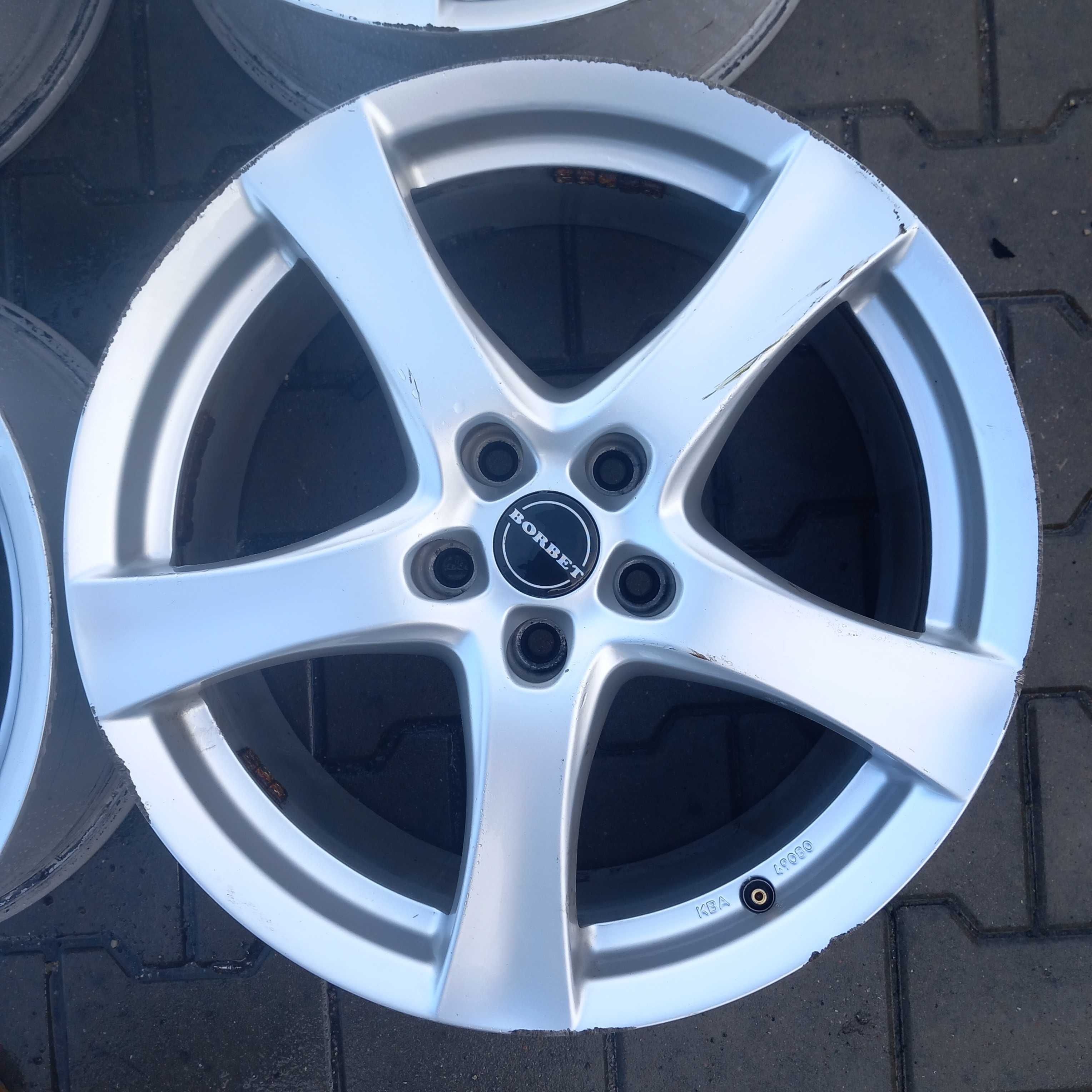 Felga Aluminiowa Borbet 8jx18 ET35 5x112 (B1449)