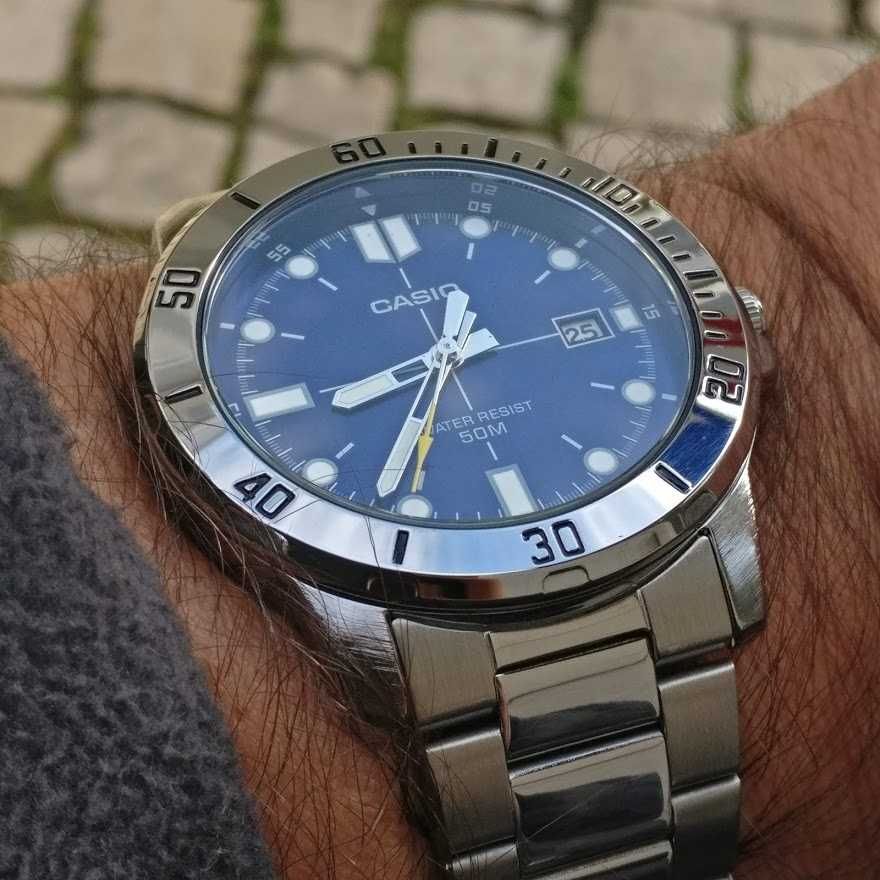 Casio MTP VD01D Azul - Como novo