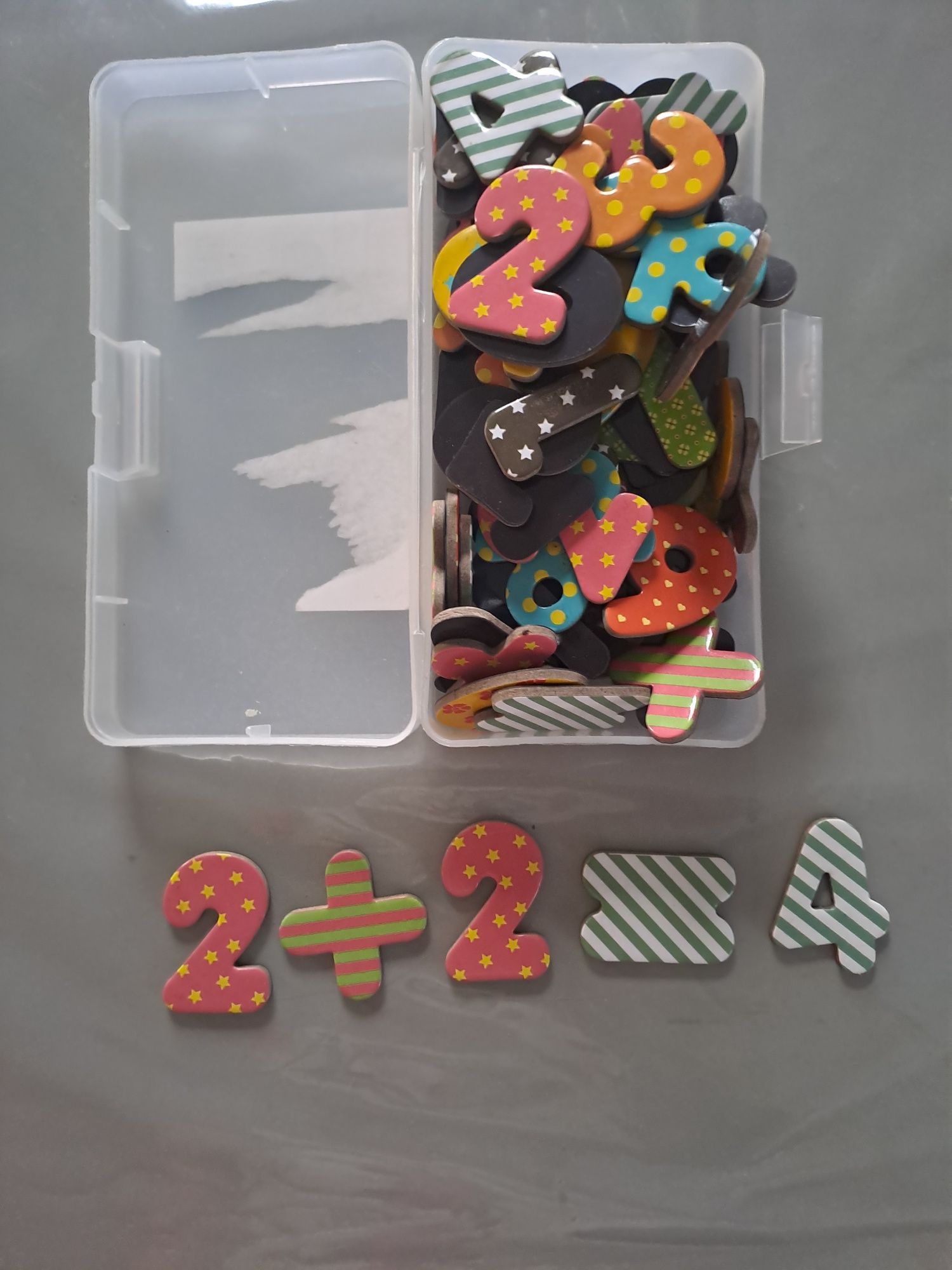 Gra Nauka liter i liczb stempelki puzzle 6 elementów pieczątki magnesy