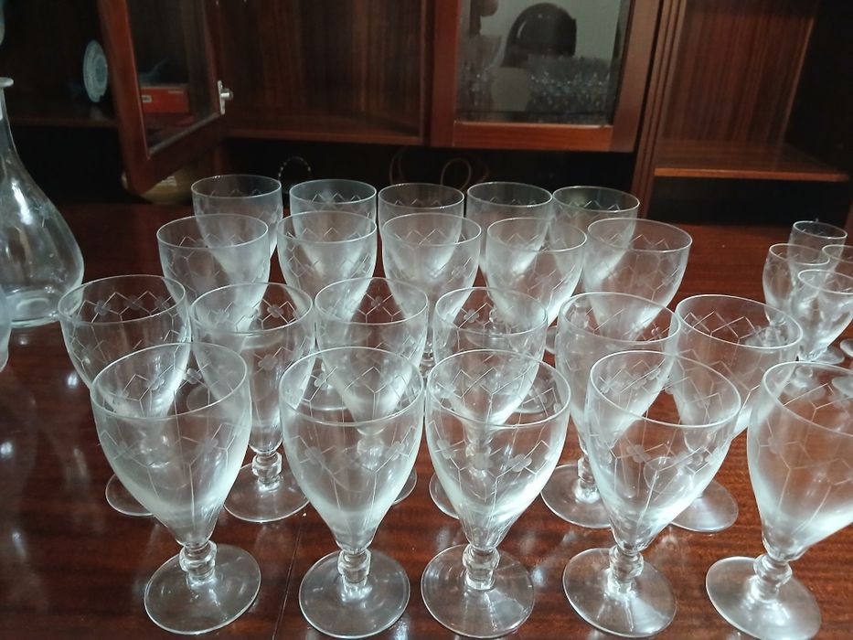 Conjunto de copos lapidados