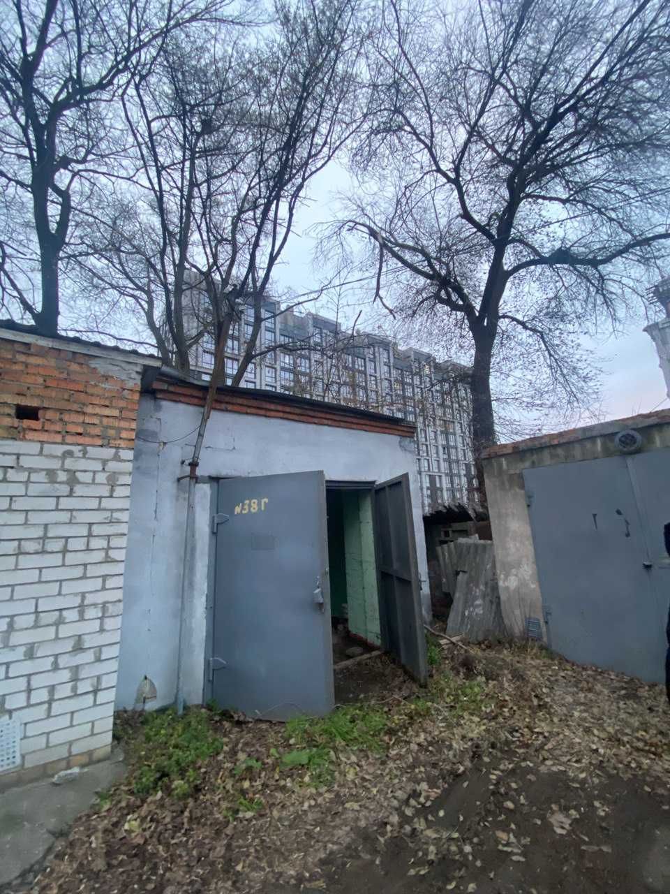 Продам гараж почти в центре Днепра